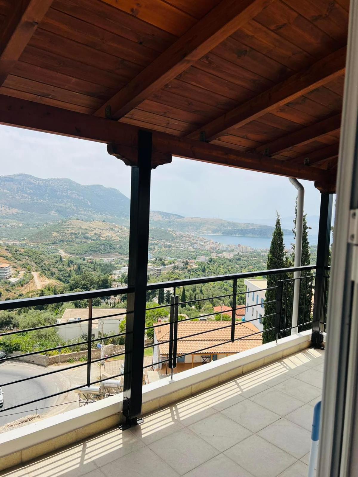 Apartments Aneta'S House Himare Buitenkant foto